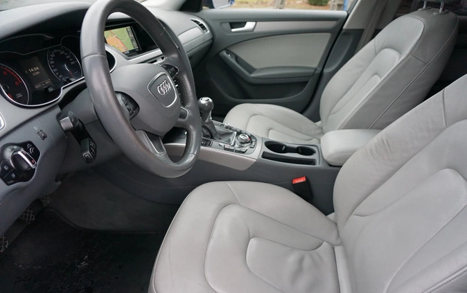 Audi A4 cena 42900 przebieg: 302000, rok produkcji 2014 z Resko małe 277